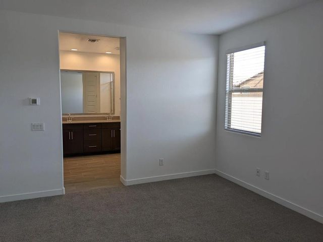 2250 E Kelly Drive, Gilbert, AZ 85298