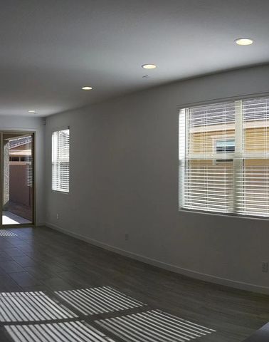2250 E Kelly Drive, Gilbert, AZ 85298