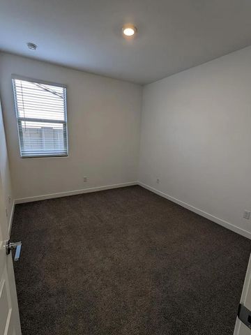 2250 E Kelly Drive, Gilbert, AZ 85298