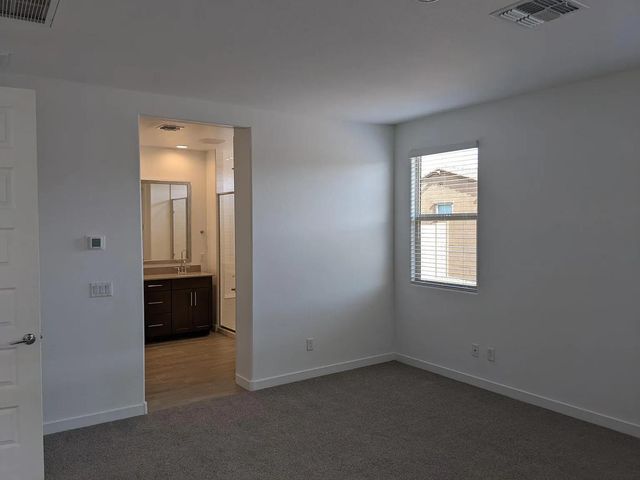 2250 E Kelly Drive, Gilbert, AZ 85298