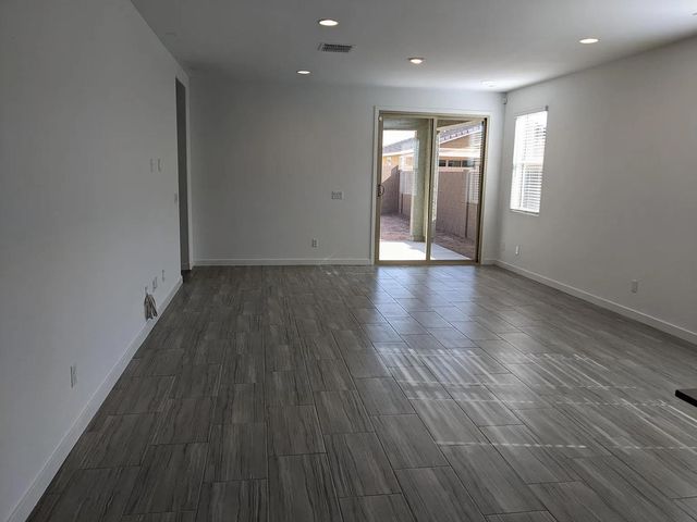 2250 E Kelly Drive, Gilbert, AZ 85298