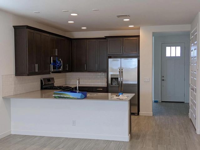2250 E Kelly Drive, Gilbert, AZ 85298
