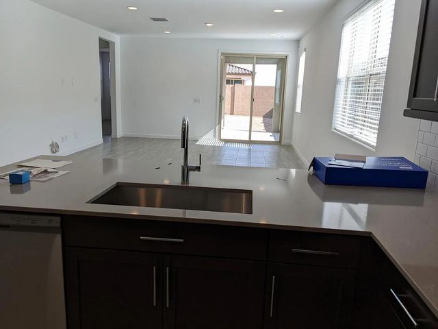 2250 E Kelly Drive, Gilbert, AZ 85298
