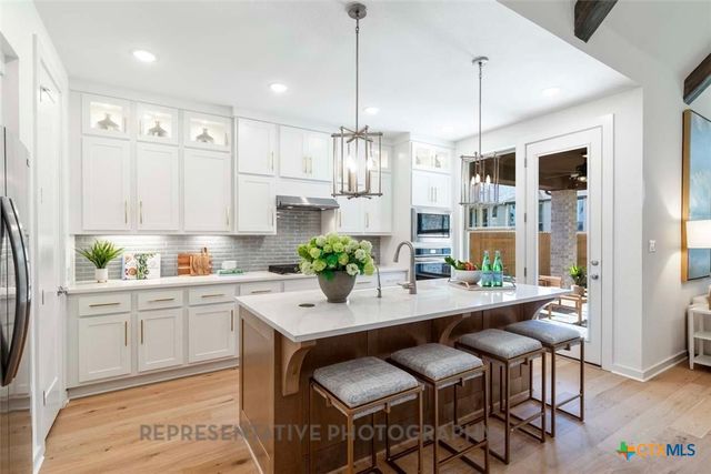 212 Missouri Primrose Lane, San Marcos, TX 78666