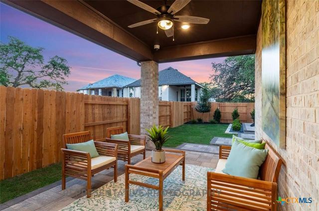 212 Missouri Primrose Lane, San Marcos, TX 78666