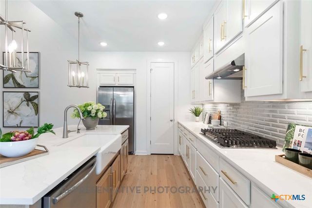 212 Missouri Primrose Lane, San Marcos, TX 78666