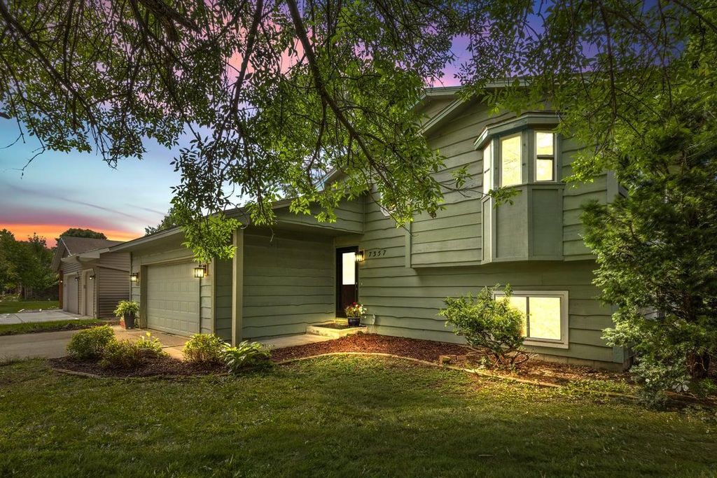 7357 116th Place N, Champlin, MN 55316