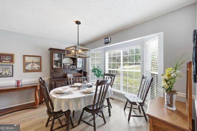 3958 Pointe N, Gainesville, GA 30506