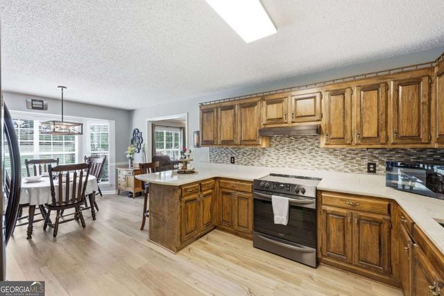 3958 Pointe N, Gainesville, GA 30506