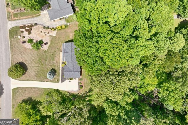 3958 Pointe N, Gainesville, GA 30506