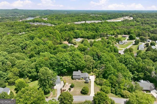3958 Pointe N, Gainesville, GA 30506