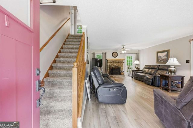 3958 Pointe N, Gainesville, GA 30506