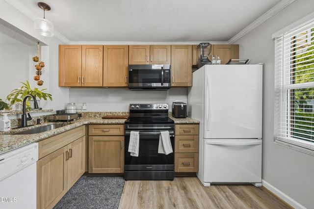 109 Luxon Place, Cary, NC 27513
