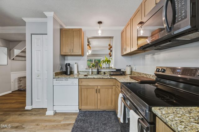 109 Luxon Place, Cary, NC 27513
