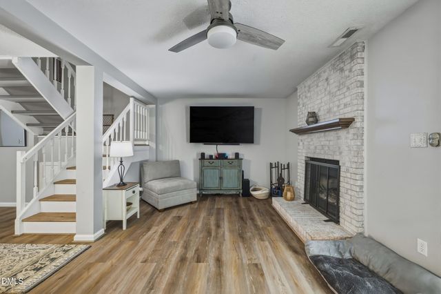 109 Luxon Place, Cary, NC 27513