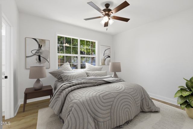 924 E Davis Street, Burlington, NC 27215