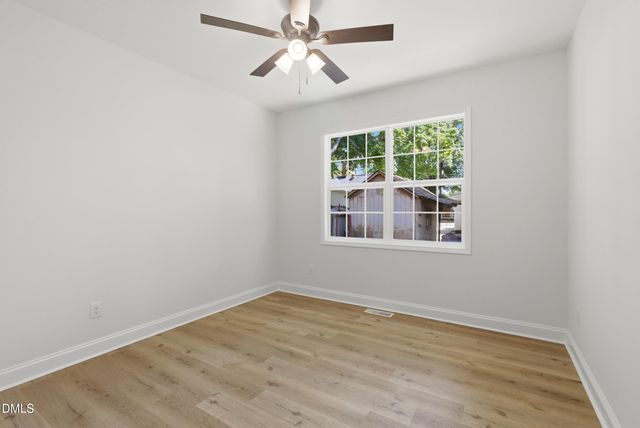 924 E Davis Street, Burlington, NC 27215