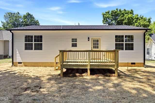 924 E Davis Street, Burlington, NC 27215