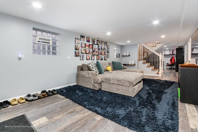 1902 S 9th Avenue, Maywood, IL 60153