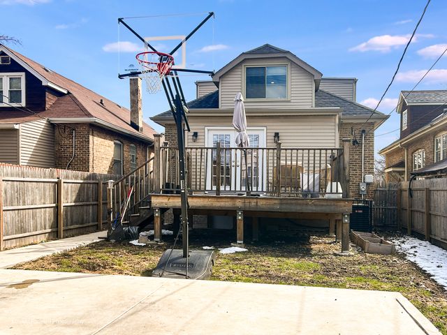 1902 S 9th Avenue, Maywood, IL 60153