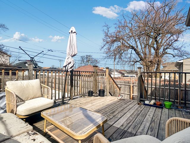1902 S 9th Avenue, Maywood, IL 60153