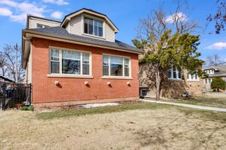 1902 S 9th Avenue, Maywood, IL 60153