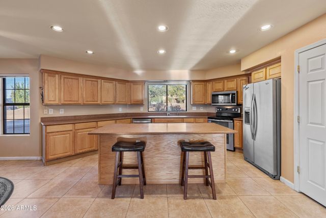 2272 S GERONIMO Road, Apache Junction, AZ 85119