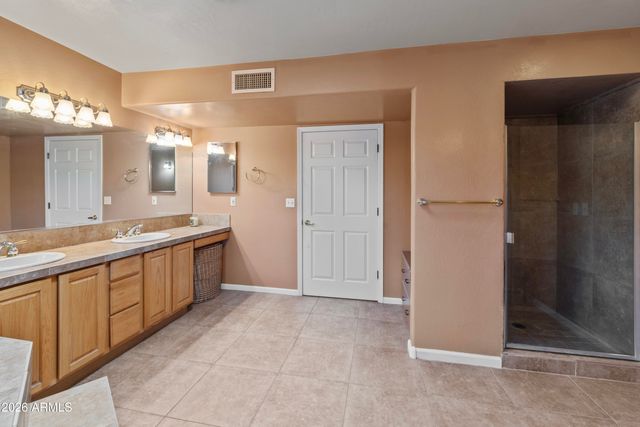 2272 S GERONIMO Road, Apache Junction, AZ 85119