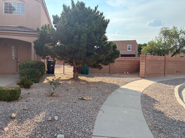 1445 Isleta Court NE, Rio Rancho, NM 87144