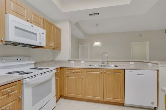 9025 Colby DR 2111, Fort Myers, FL 33919