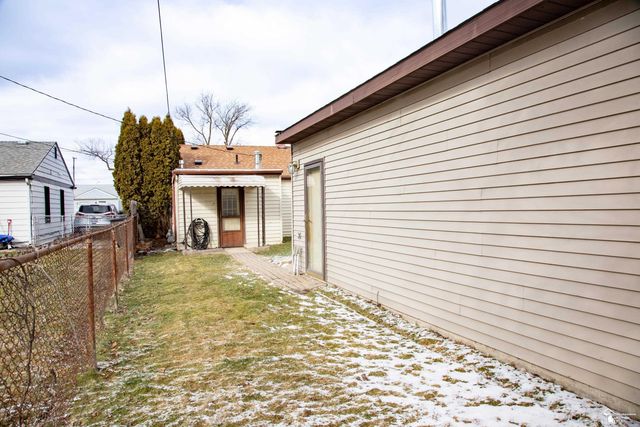 11859 Grant Street, Riverview, MI 48193