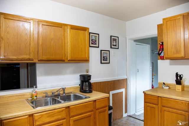 11859 Grant Street, Riverview, MI 48193