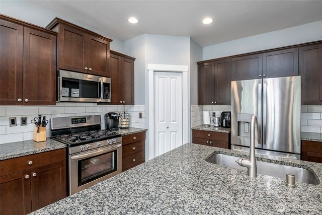 2929 82nd Avenue Ct E, Puyallup, WA 98371
