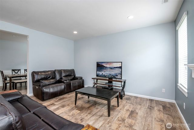 2929 82nd Avenue Ct E, Puyallup, WA 98371