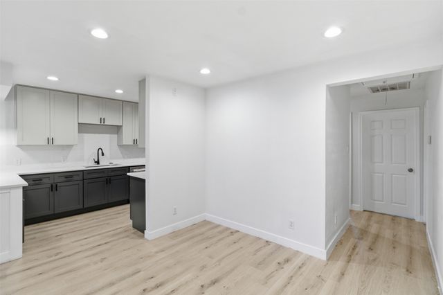 13610 Brookgreen Drive, Dallas, TX 75240