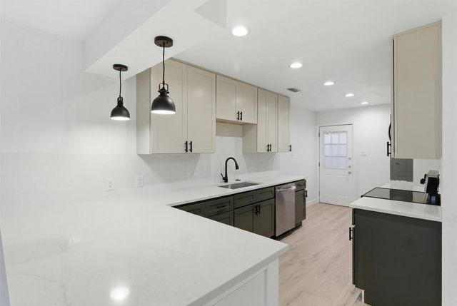 13610 Brookgreen Drive, Dallas, TX 75240