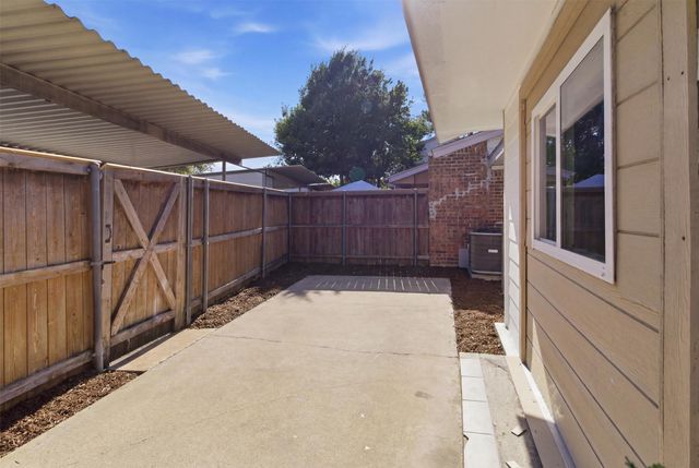13610 Brookgreen Drive, Dallas, TX 75240