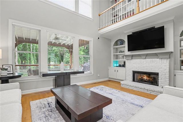 4041 Hickory Fairway Drive, Woodstock, GA 30188