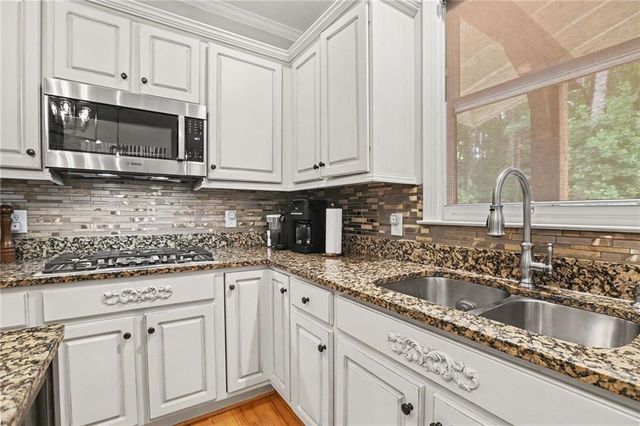 4041 Hickory Fairway Drive, Woodstock, GA 30188
