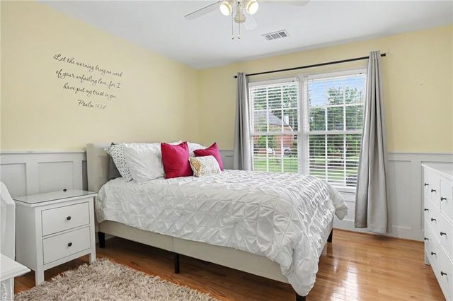 4041 Hickory Fairway Drive, Woodstock, GA 30188