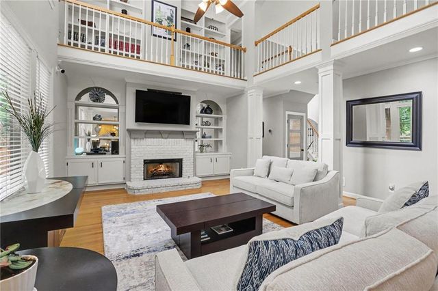 4041 Hickory Fairway Drive, Woodstock, GA 30188