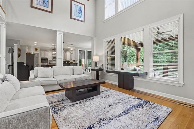 4041 Hickory Fairway Drive, Woodstock, GA 30188