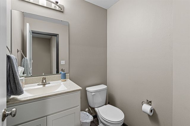 363 Aspen Court, Solon, IA 52333