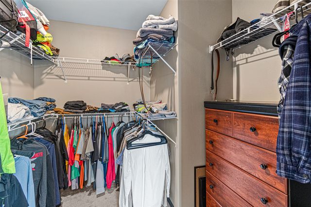 363 Aspen Court, Solon, IA 52333