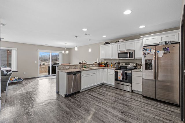 363 Aspen Court, Solon, IA 52333