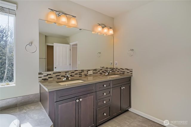 3220 S 281st Place, Auburn, WA 98001