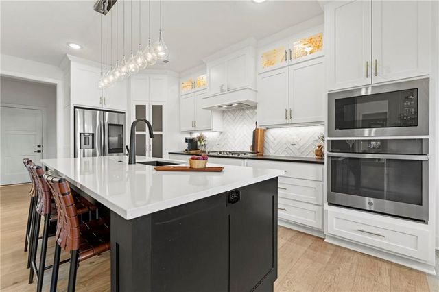 7041 N London Avenue, Kansas City, MO 64151