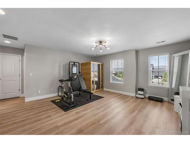9864 Eagle River St, Littleton, CO 80125