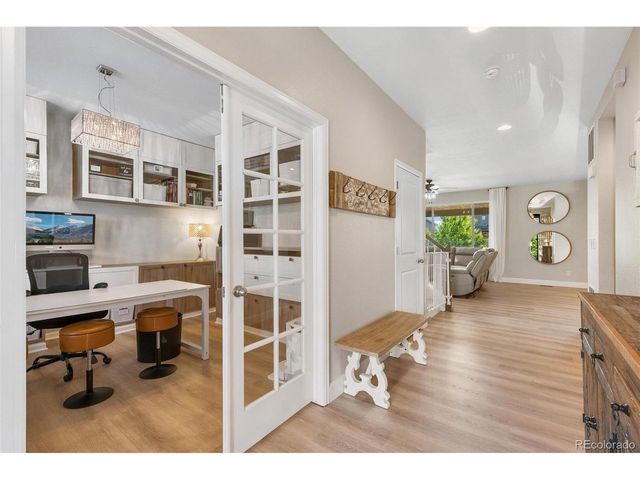 9864 Eagle River St, Littleton, CO 80125