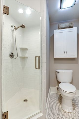 305 E Bolton Street 201, Savannah, GA 31401